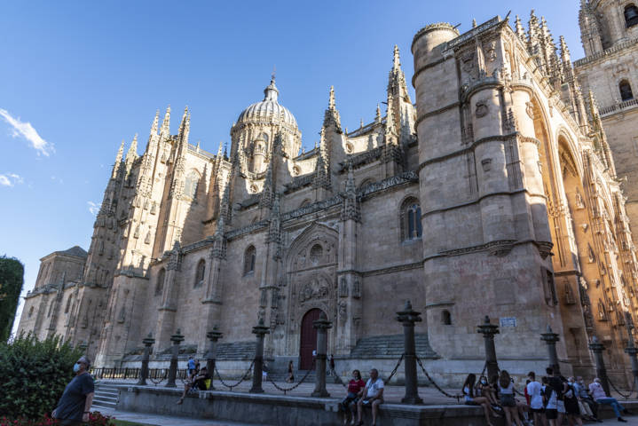 Salamanca 027 - Catedrales Nueva y Vieja.jpg